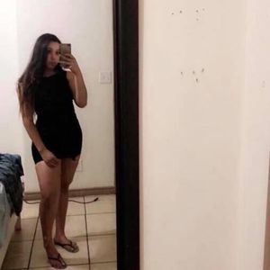 Meet your Posher, Hannia